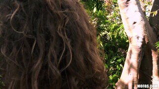 Sledujte Red Ginger Takes Brick In Outdoor - nejlepší porno na YOUPORN.ZONE