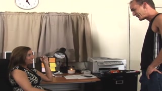 Titta på Office honey gets pounded hard - den bästa porren på YOUPORN.ZONE