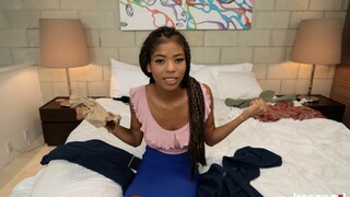 Masturbation Turns into Handjob for Nia - vidéo de sexe gratuite YOUPORN.ZONE