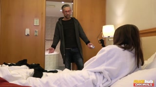 Schau Rachel Adjani’s Hotel Orgy - Ass Licking, Feet Play & Piercing - die beste Porno auf YOUPORN.ZONE