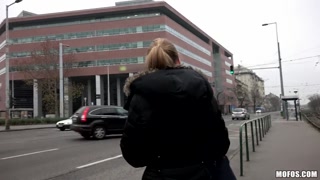 Sledujte Russian Cougar Carry Cherry Flashes Underwear - nejlepší porno na YOUPORN.ZONE