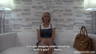 Guarda Zaneta: Dazzling Czech MILF Blonde in Casting Porn - il miglior porno su YOUPORN.ZONE