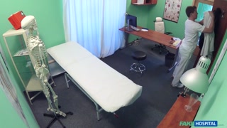 Medical Help: Suck Cock for Boobs - vídeo de sexo grátis YOUPORN.ZONE