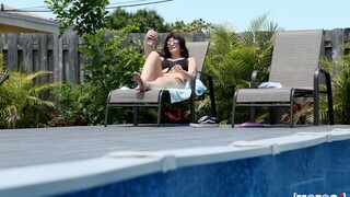 Watch Voyeur Outdoor Teen Sex - the best porn on YOUPORN.ZONE