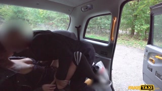 Guarda Socks and Sex in the Taxi - il miglior porno su YOUPORN.ZONE