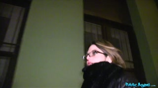 Tonton Reverse Cowgirl Fucking in Public POV - pornografi terbaik di YOUPORN.ZONE