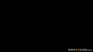 Keiran Lee's Handjob to Angela White - free sex video YOUPORN.ZONE