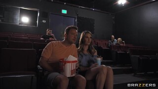 Дивіться Blonde Bombshell Ashley Lane Sucks Cock Outside - POV BJ - найкраще порно на YOUPORN.ZONE