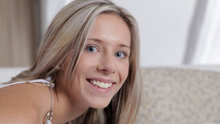 Urmăriți Young Blonde Tracy Plays with Her Big Nipples - cel mai bun porn pe YOUPORN.ZONE
