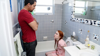 Guarda Help! Teen Dolly Little Can't Escape Juan Largo's Dick - il miglior porno su YOUPORN.ZONE