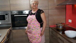 Tonton Welcome Home Fuck - Mature Blonde Shows Off Big Tits - pornografi terbaik di YOUPORN.ZONE