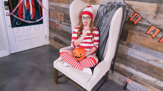 Regardez Naughty Trick or Treat with Petite Cleo Clementine - le meilleur porno sur YOUPORN.ZONE