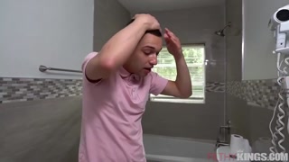 Assista Stepfamily Taboo: Grower or Shower with Big Tits - o melhor pornô no YOUPORN.ZONE