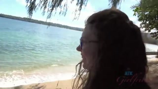 Дивіться Brunette babe Elena Koshka pissing - Girlfriend POV - найкраще порно на YOUPORN.ZONE
