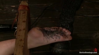 Regardez Lia Lor’s Pretty Feet Licked Before Hard Fingering Session - le meilleur porno sur YOUPORN.ZONE