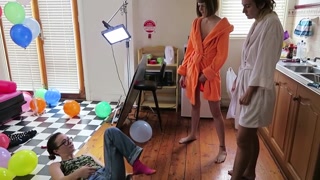 Assista Molly & Ray Wild BTS - No Cuts, No Script - o melhor porno no YOUPORN.ZONE