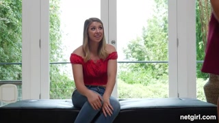 POV Handjob & Audition with Akkara the Blonde Tattooed MILF - vidéo de sexe gratuite YOUPORN.ZONE