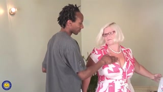 Tonton Chubby British Lacey Starr loves interracial sex - porno terbaik di YOUPORN.ZONE