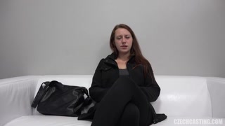 观看 Czech Redhead Slut Lucie Shows Off Skills - YOUPORN.ZONE 上最好的色情内容