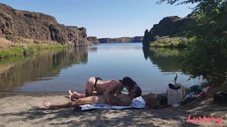 Дивіться Quickie Doggystyle with Rey and Storm: Mermaid in the USA - найкраще порно на YOUPORN.ZONE