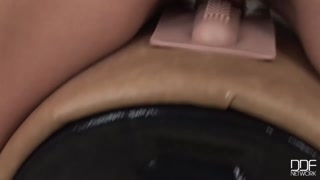 Guarda Medium Tits Blonde Kristi Lust & Her Toys - il miglior porno su YOUPORN.ZONE