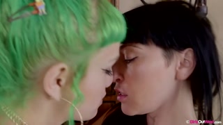 Hairy Amateur Lesbians Emerald & Natalie in Fashion Fun Pt1 보기 - YOUPORN.ZONE에서 최고의 포르노
