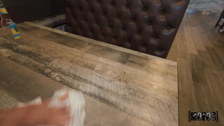 Mira Pussy Loves Pizza and Cock - el mejor porno en YOUPORN.ZONE