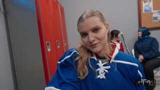 Sexy Hockey Players in Locker Room を見る - YOUPORN.ZONE で最高のポルノ