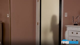 Oglądaj Pervy Step-Uncle and Petite Haley's Nightmare - najlepsze porno na YOUPORN.ZONE