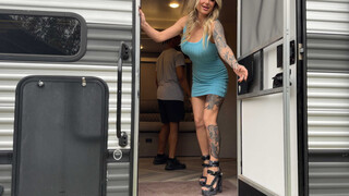 Sledujte Blonde Anastasia's Blue Eyes Sparkle with Cum - nejlepší porno na YOUPORN.ZONE