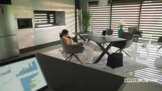 Schau Petite Office Affairs with Sophie Weber - die beste Porno auf YOUPORN.ZONE