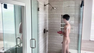Urmăriți Sienna Harper Gives Freshman Eric Trooper a Missionary Creampie! - cel mai bun porn pe YOUPORN.ZONE