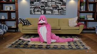 Sledujte  Sweetie Plum's Blue Eyes Get Fucked  - nejlepší porno na YOUPORN.ZONE