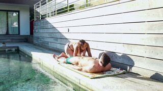 Pool Side MILF Fucking - Big Ass and Red Hair 보기 - YOUPORN.ZONE에서 최고의 포르노
