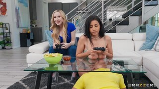 Xem Roxie Sinner Gives Gamer a Blowjob and Cumshot - phim khiêu dâm hay nhất trên YOUPORN.ZONE