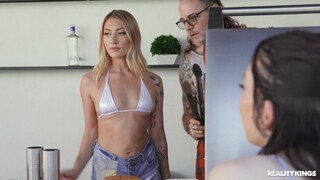 Sledujte 69 and Handjob in the Backyard - nejlepší porno na YOUPORN.ZONE