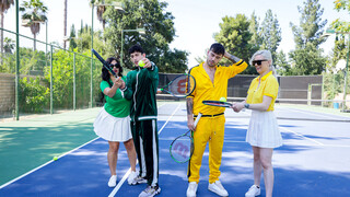 Oglądaj  Wild Tennis Adventures  - najlepsze porno na YOUPORN.ZONE