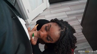 Regardez Short Hair, Big Cock, and a New Home - le meilleur porno sur YOUPORN.ZONE