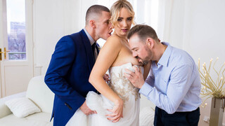 Guarda Shaved and Ready: Anna Khara's Big Ass Threesome - il miglior porno su YOUPORN.ZONE