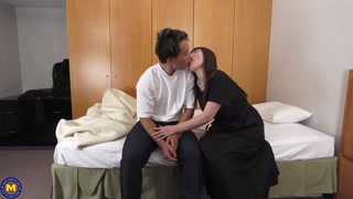 Guarda Japanese MILF Ayumu Handjob & Deepthroat Compilation - il miglior porno su YOUPORN.ZONE